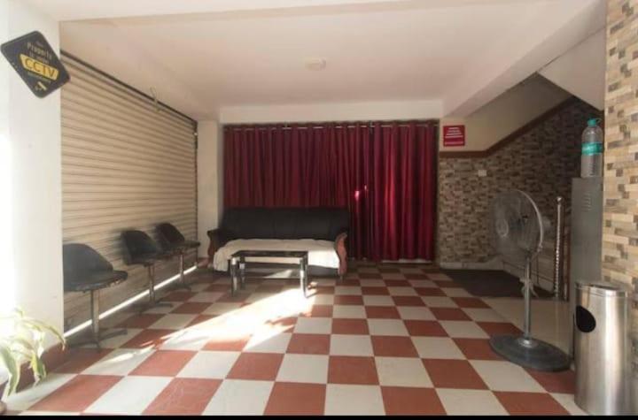 Skyline Lodge Siliguri Bagian luar foto